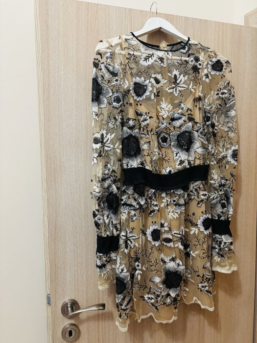 Рокля 3D цветя официална