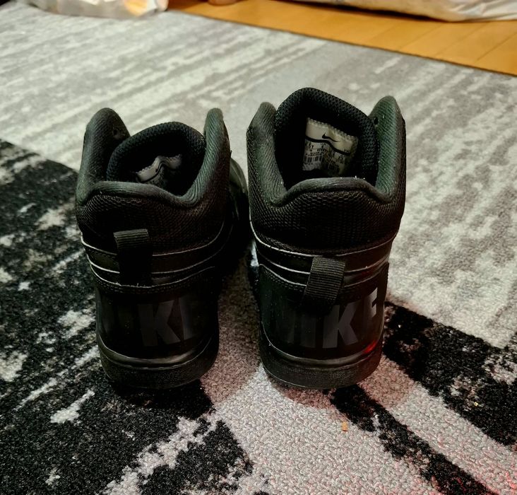 Дамски кецове Nike