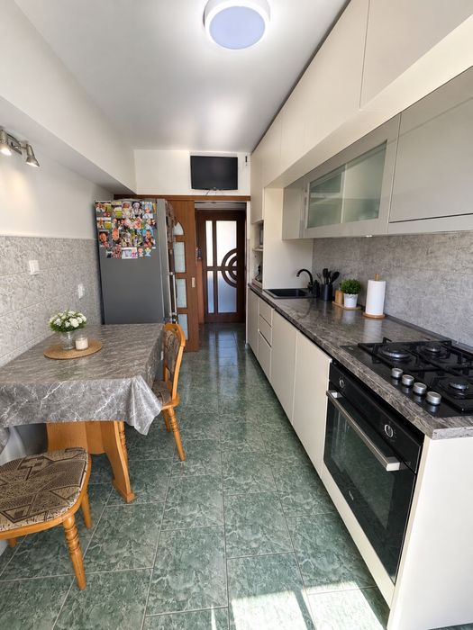 APARTAMENT CU 3 camere ,strada zorilor 73,41 MP