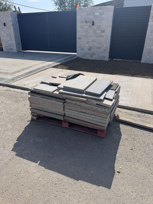 Гранит, мрамор остатки