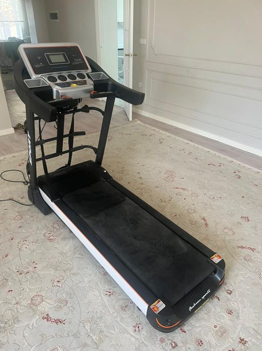 Беговая дорожка.