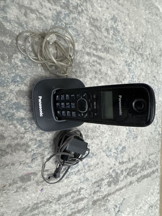 Телефон Panasonic модель KX-TG1611RU