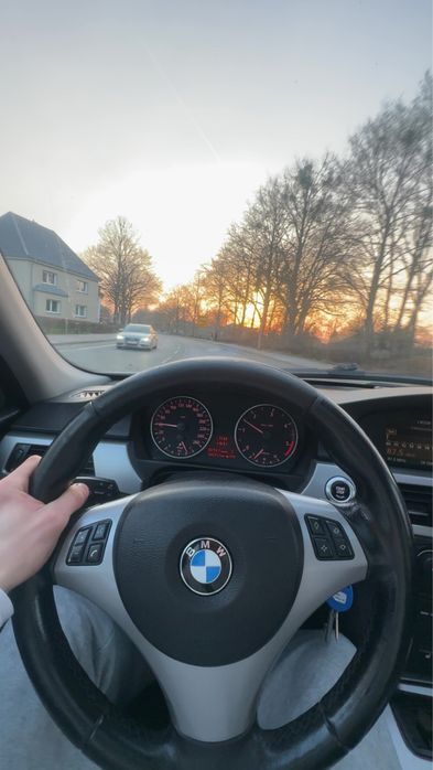 Se da la schimb bmw seria 3