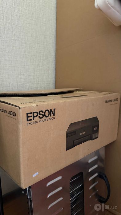 Продаю принтер Epson L8050! Как новый в отличном состоянии!