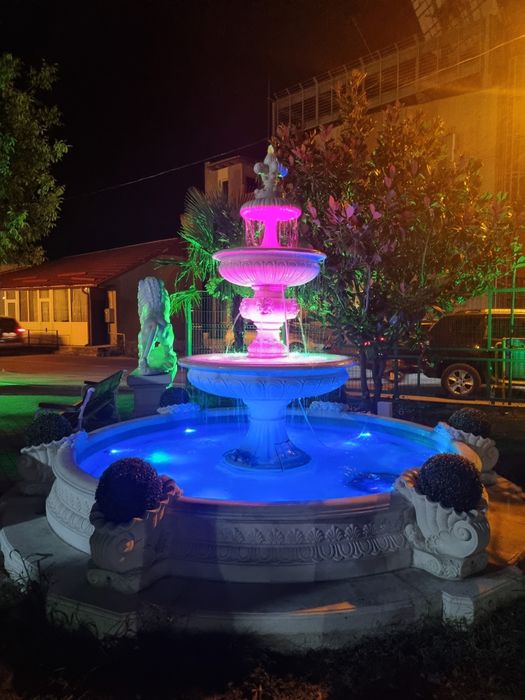 Spoturi LED / lumini subacvatice / lumini iazuri / lumini fantani arte