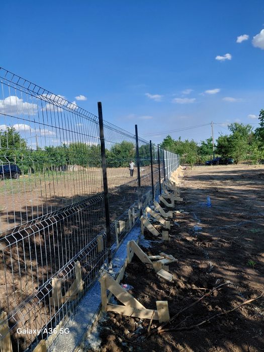 Vând garduri din plasa burdurata