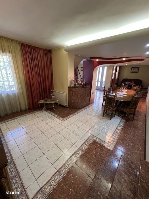 Vila exlusivista de vanzare in Pitesti.zona Exercitiu-Banat