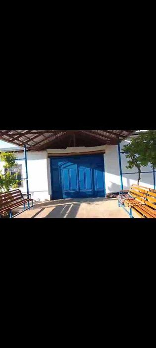 Navoiy viloyati,Qiziltepa tumani,Malikobod qishloğida hovli sotiladi