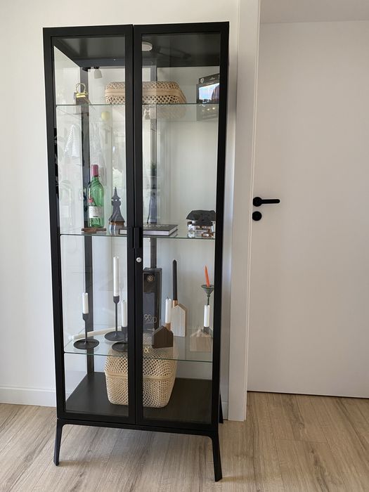 Vitrina Ikea MILSBO