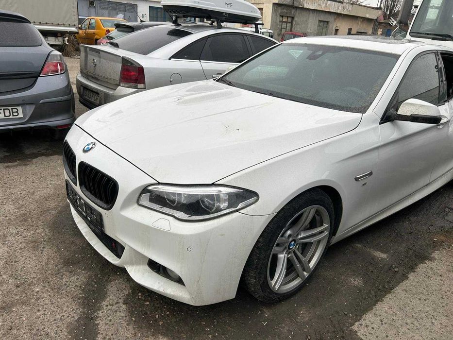 Fete usi bmw f10 f11 fete usi harman kardon