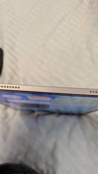 Ipad AIR 4 отличное состояние