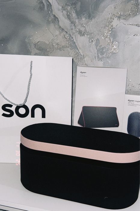 Dyson фен в хорошем состоянии!