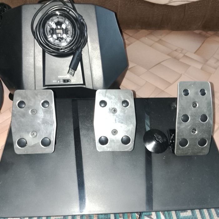 Игровой руль,новый