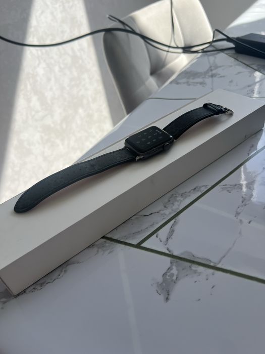 Продам apple watch 3