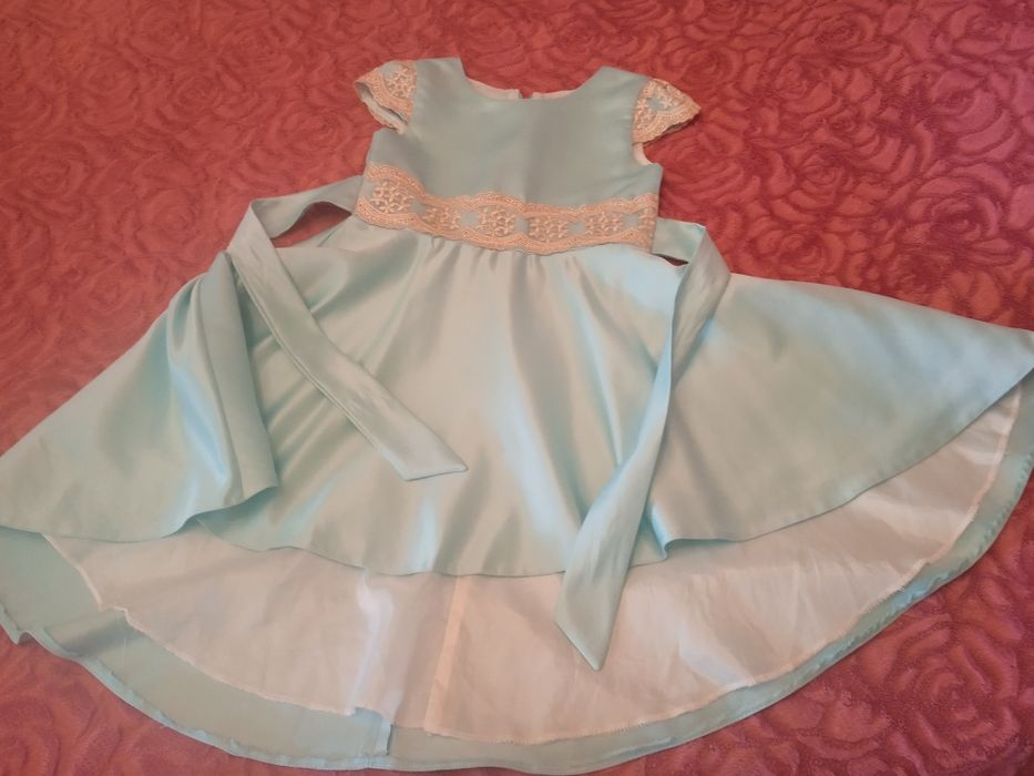 Платье на девочку 7-8 лет
