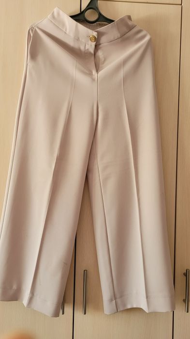 Костюм женский молодежный