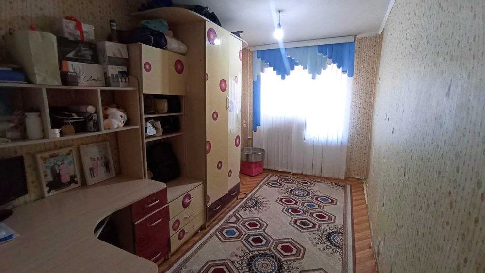 2-комнатная по Республике ][