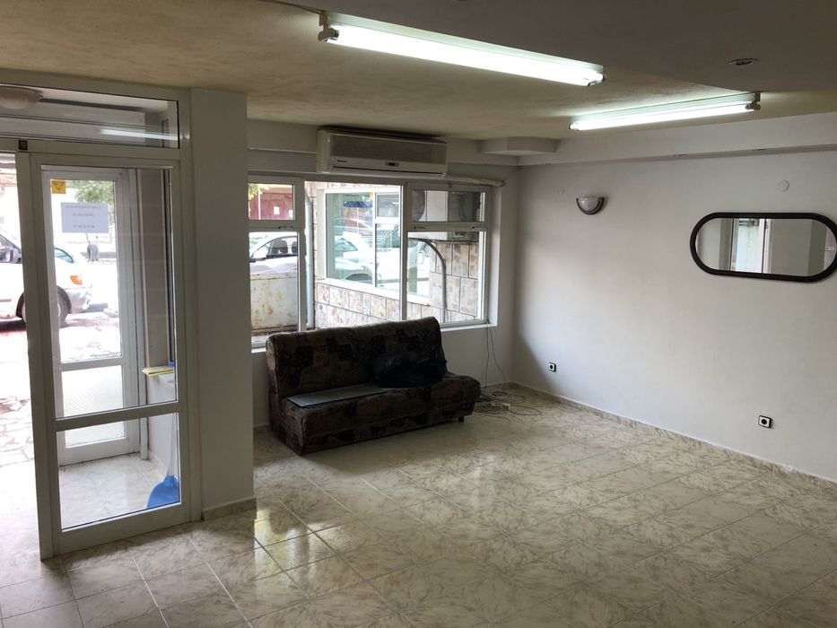 Продава се Магазин в Пазарджик, Идеален център - 41 кв.м за 903 €/кв.м - Снимка #12