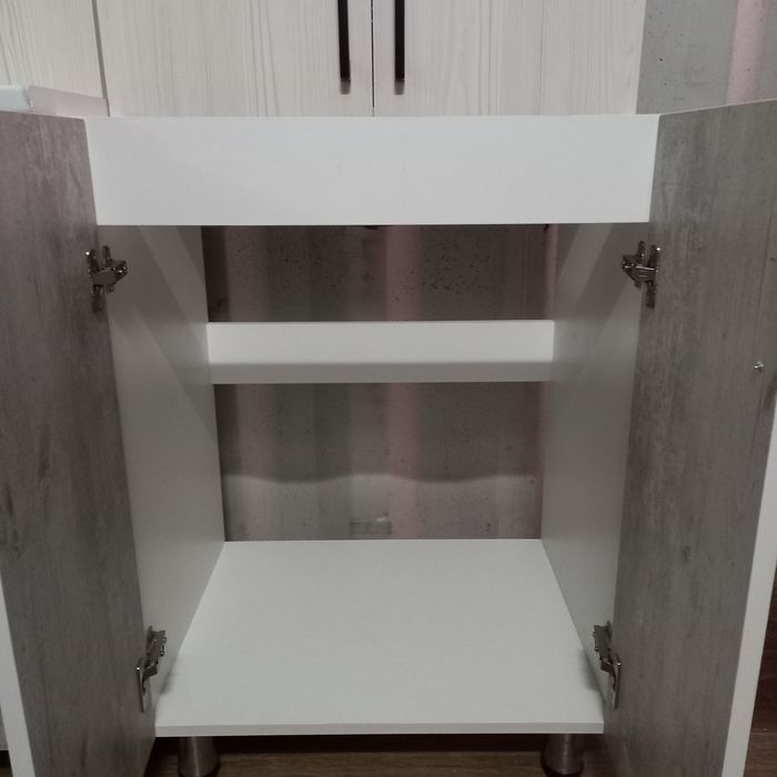 Продаётся кухонный гарнитур новый