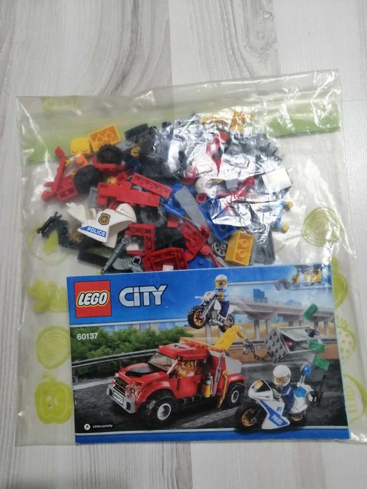 LEGO City, Tow Truck Trouble, 60137