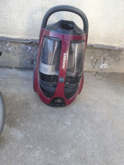 Пылесос  рабочи бу