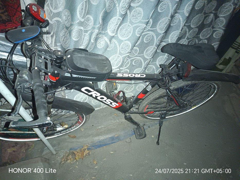 Velosiped sotiladi, продаётся велосипед.