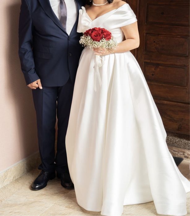 Сватбена рокля от Atelier Ivoire