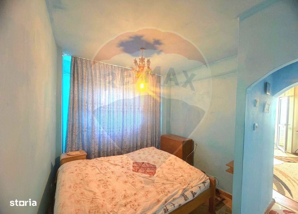 Apartament de vânzare 2 camere semidecomandate strada Republicii