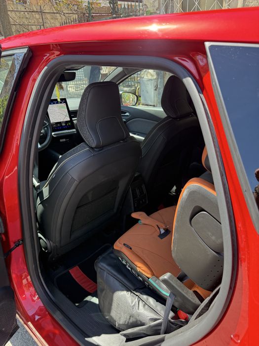 Renault Symbioz cu  garantie si asistenta rutiere