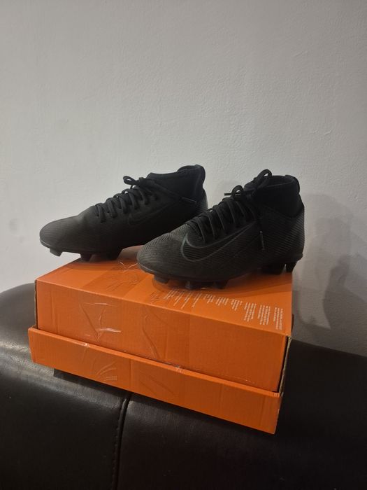 Нови оригинални детски бутонки Nike