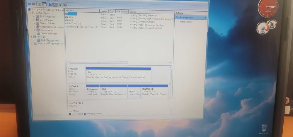 E mashines /Acer/ G720  18 инчов