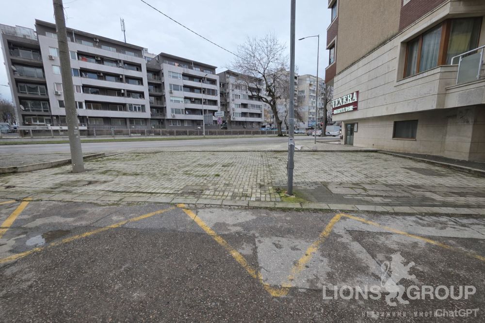 Гараж във Варна - Лятно кино Тракия, площ 15  кв.м цена 21 000 €