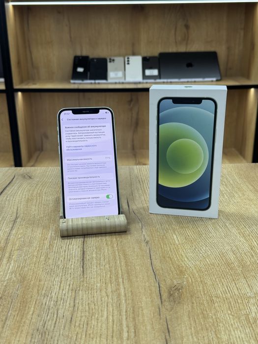 Телыон Iphone 12 64 гб