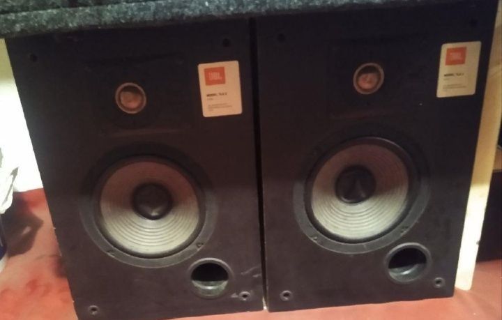 Statie cu mixer incorporat - 4x250W RMS + accesorii si boxe JBL