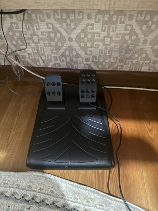 Руль игровой Logitech Driving Force GT