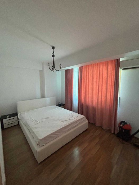 Inchiriez apartament 3 camere JT TOWER Mamaia SAT