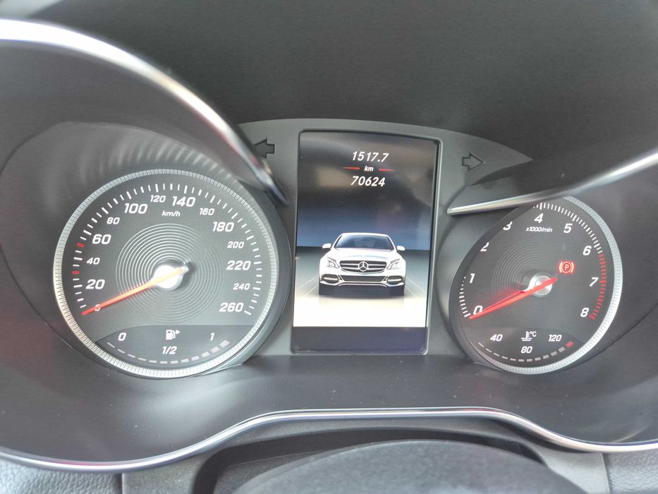 Mercedes-Benz C 200 CGI Avantgarde, Model 205.042, German version