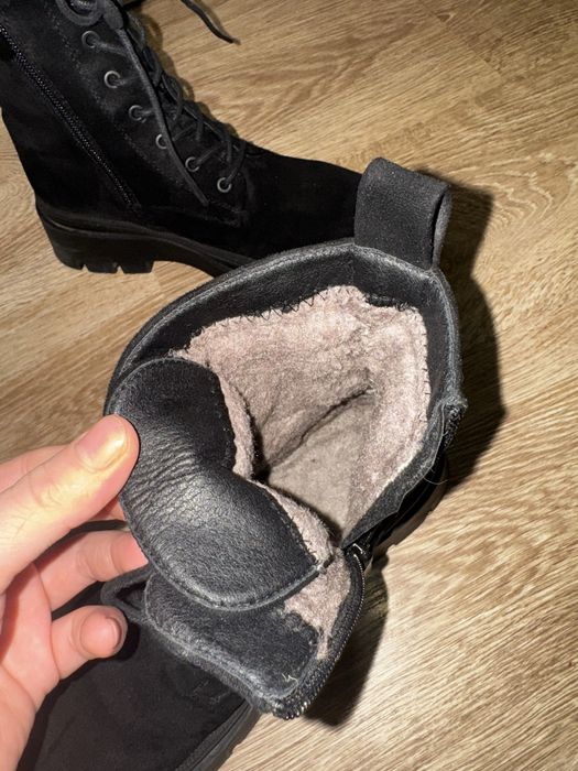 Продам ботинки зимние