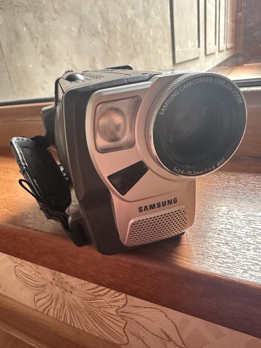 Samsung,videokamera ,kamera, SCL906 Hi8 Camcorder
