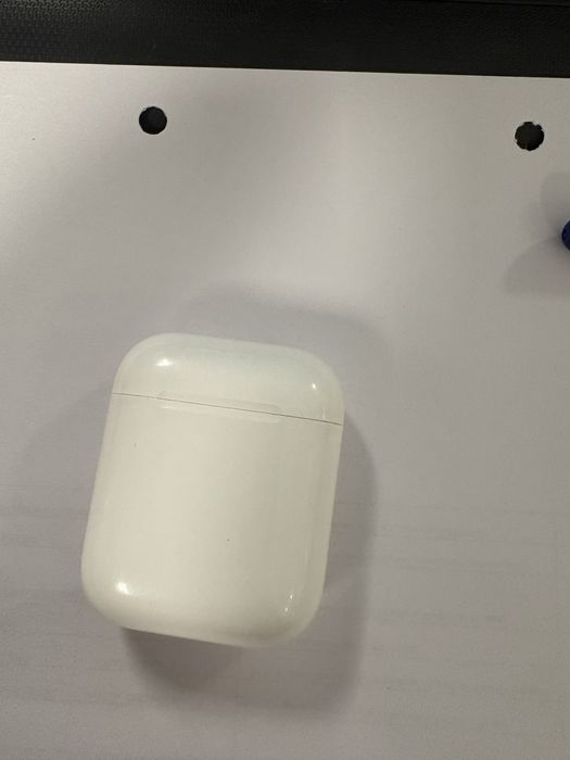 Оригинал AirPods 2