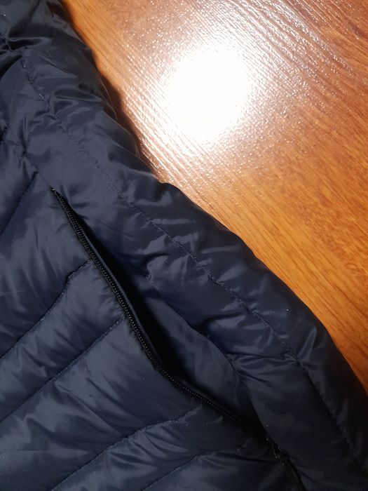 ARMANI мъжки елек S размер.