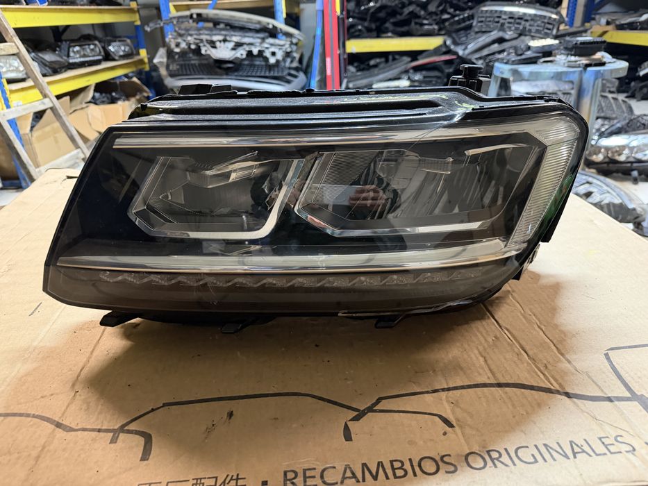 Far stanga Volkswagen Tiguan 5N Full Led 2015/2016/2017/2018/2019