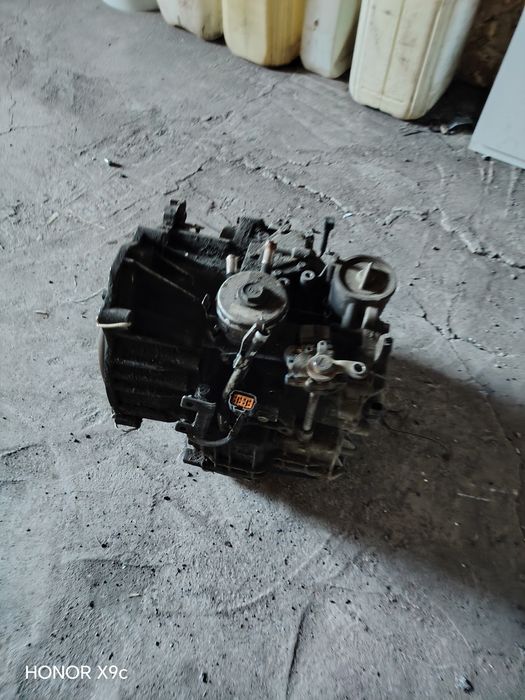 Продам автомат коробку на дэу матиз на запчасти