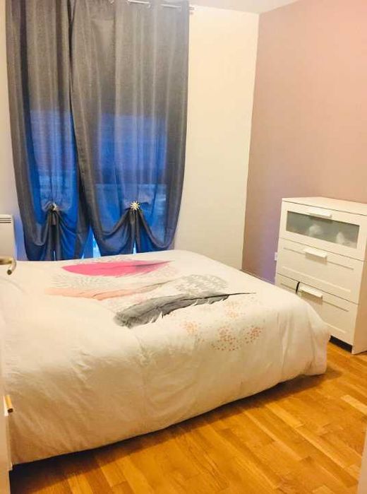 Дава се под наем Двустаен апартамент в Пловдив, Тракия - 46 кв.м за 280.5 € - Снимка #1