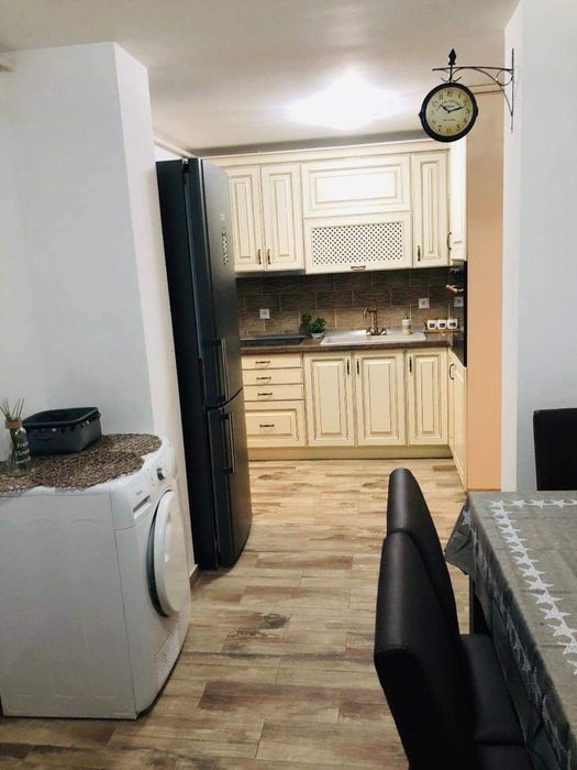 Apartament de inchirat intre zona cetate si zona centru -Cartier Tolstoi