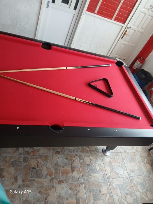 Vând masă biliard