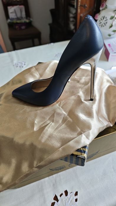 Pantofi stiletto Angelina Voloshina NOI! NR 35!