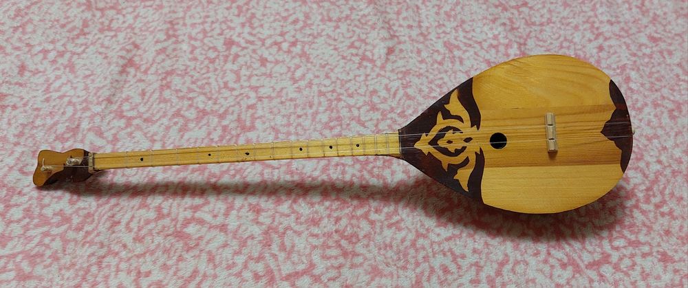 Домбра инструмент