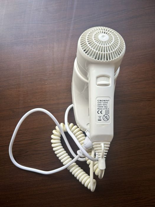 Сешоар за стена CHD-1200W