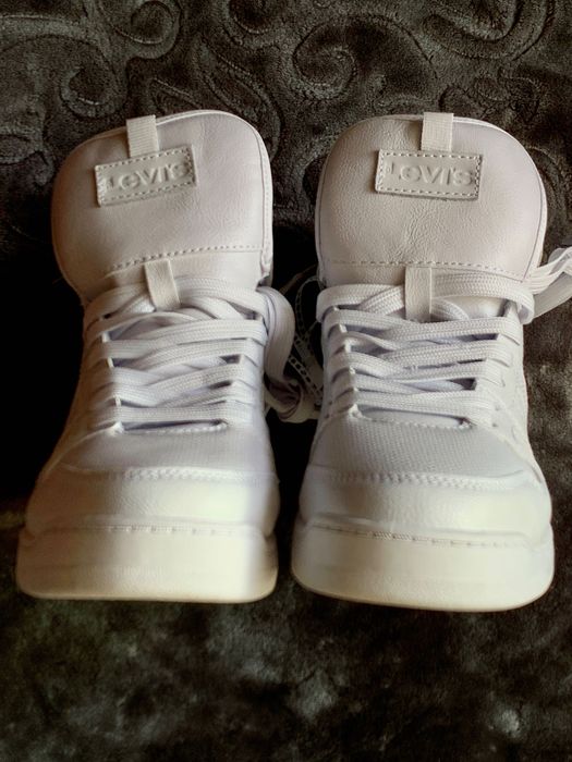 Levi’s • #Levis •